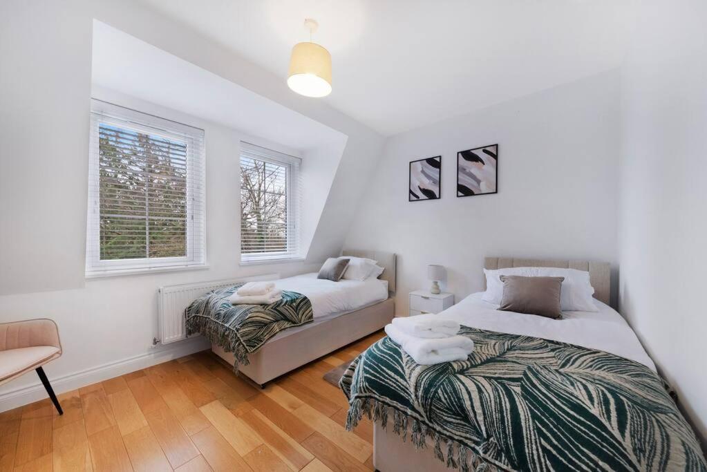 Roomy One Bed Loft Apartment Bishop's Stortford Exteriér fotografie